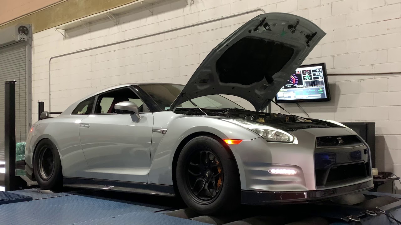 Motec R35 Gt R Kit R35 GT-R ETS Pro1700 MoTeC M150 - YouTube