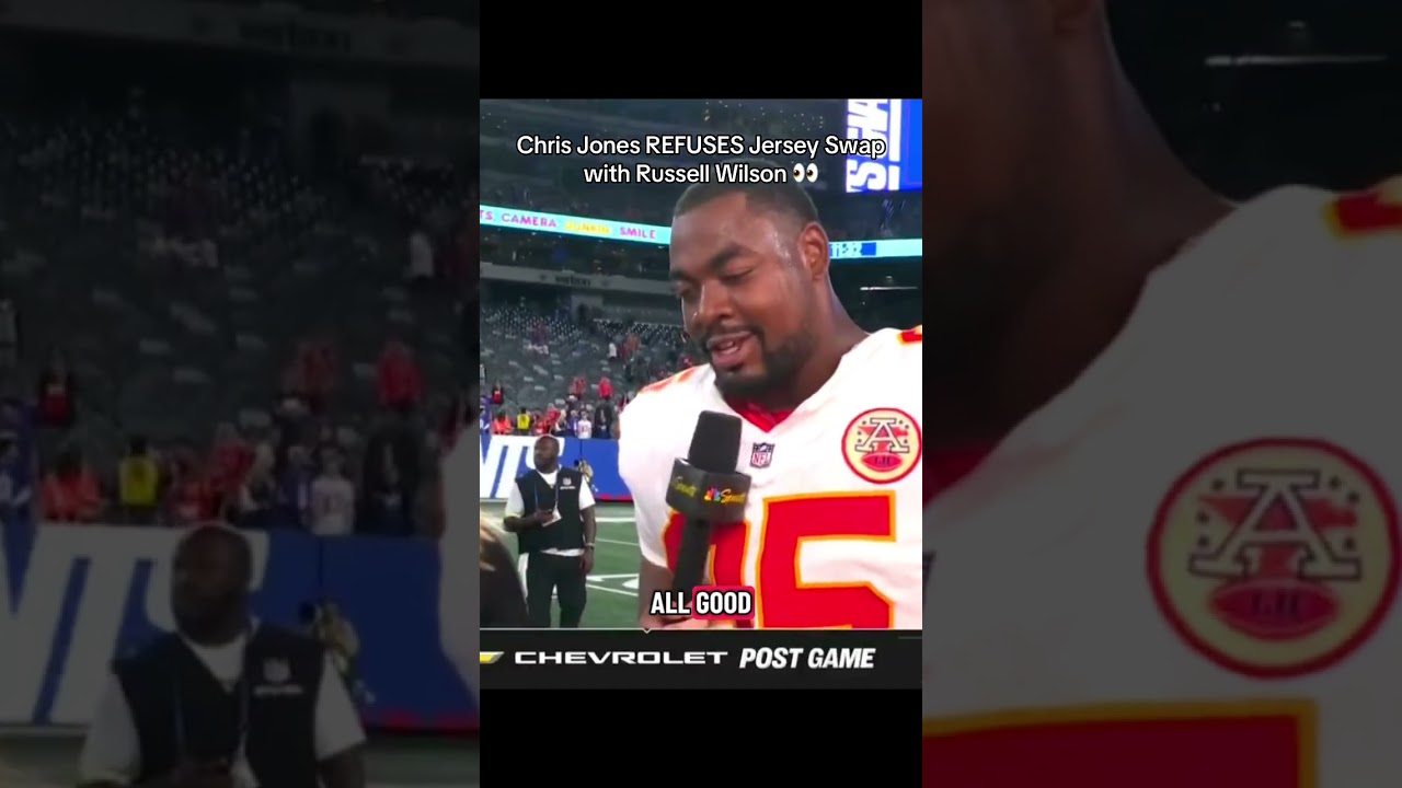 Chris Jones REFUSES Jersey Swap with Russell Wilson After Ugly Performance 😳