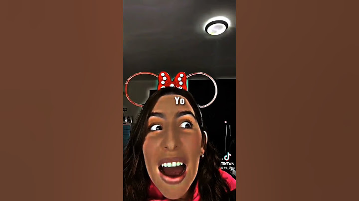 Victoria besa a máximo 😲😲