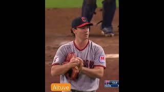 Jonrón de tres carreras de José Altuve @MLB @astros #mlb #baseball #rd #republicadominicana #usa