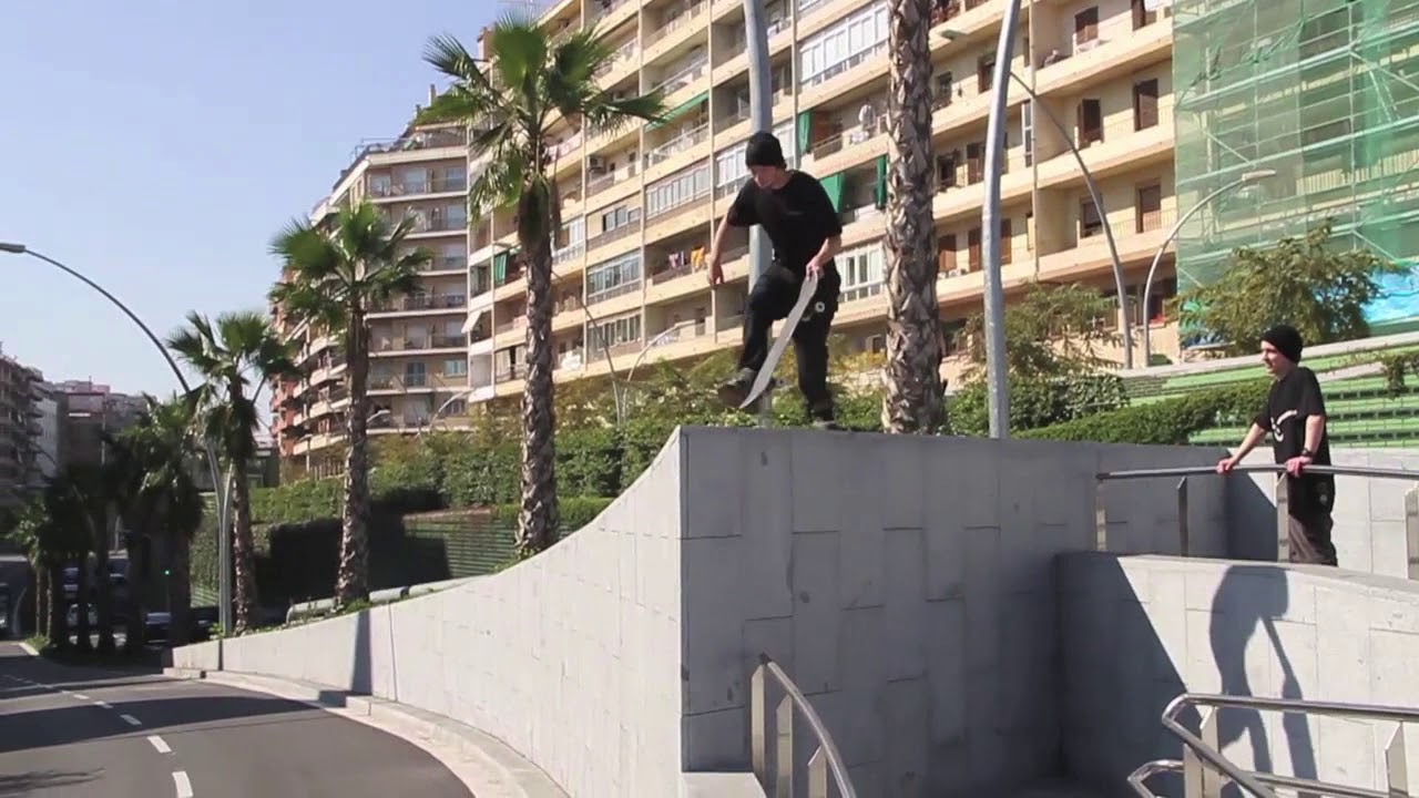 Kyle Nicholson Mi Amor Selfish in Spain