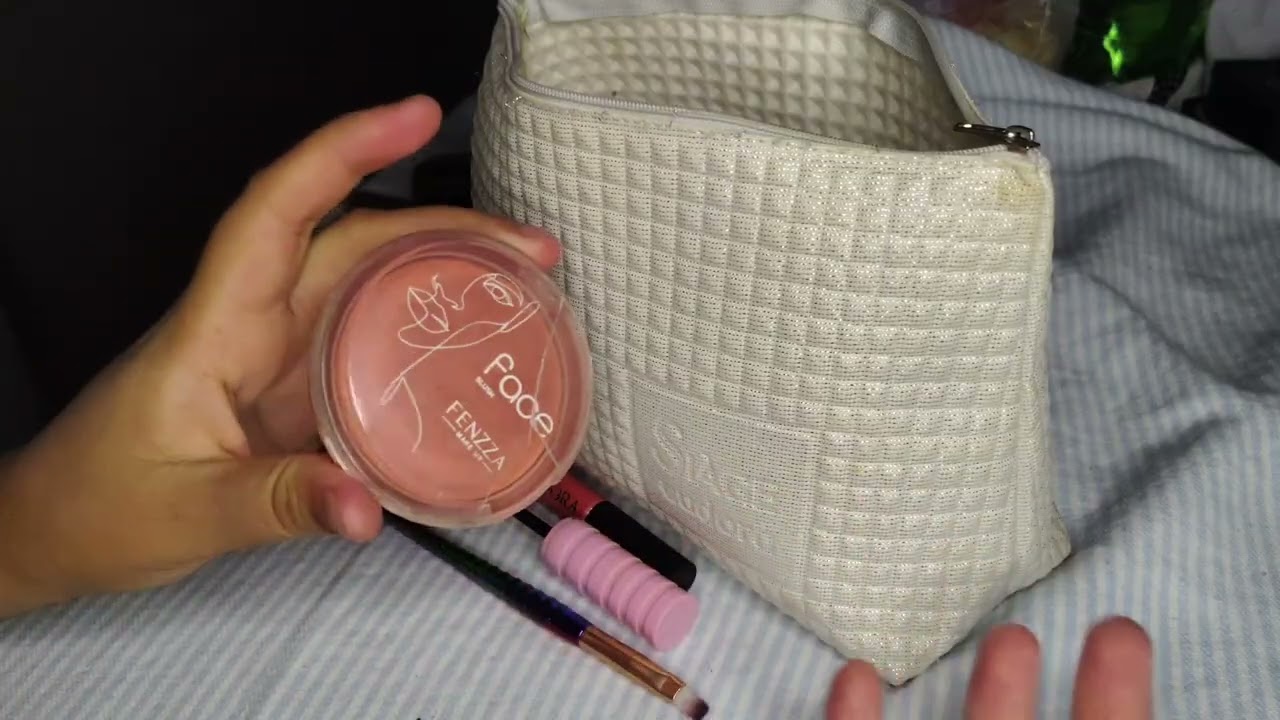ASMR| Mostrando minha bolsinha de maquiagem✨💄