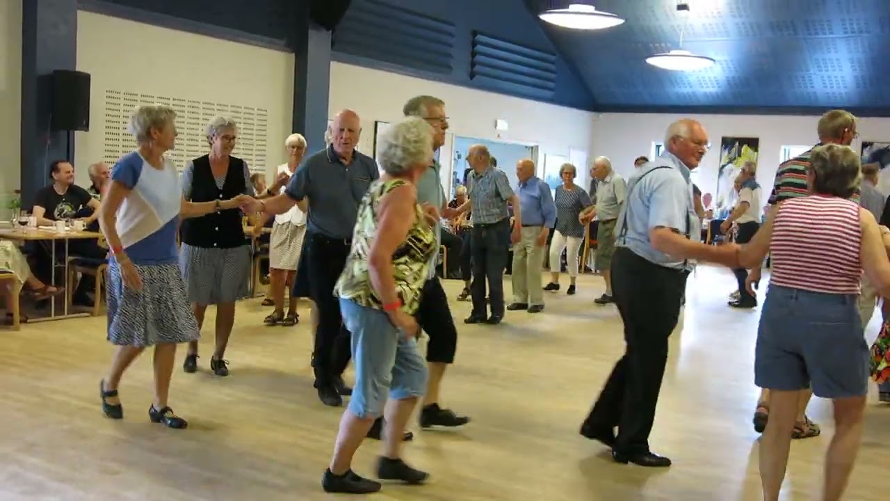 Gärdebylåten + Chinese Breakdown / Himmerlands Danse- og Spillemandslaug (DK)