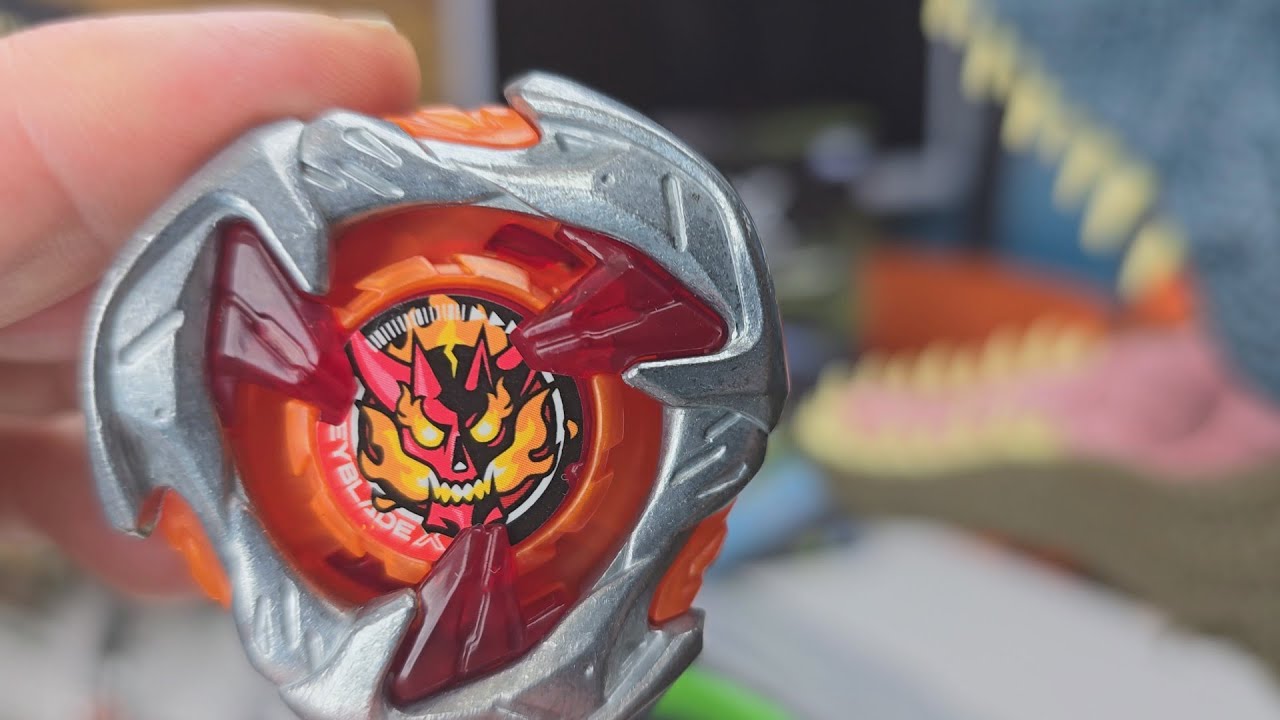 Beyblade X UX-02 Starter Hell's Hammer 3-70H Review and Battle