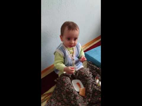 Evde Bebek Babası Ile Aç Ve Uykusuz. Ahmet Fatih Poçanoğlu