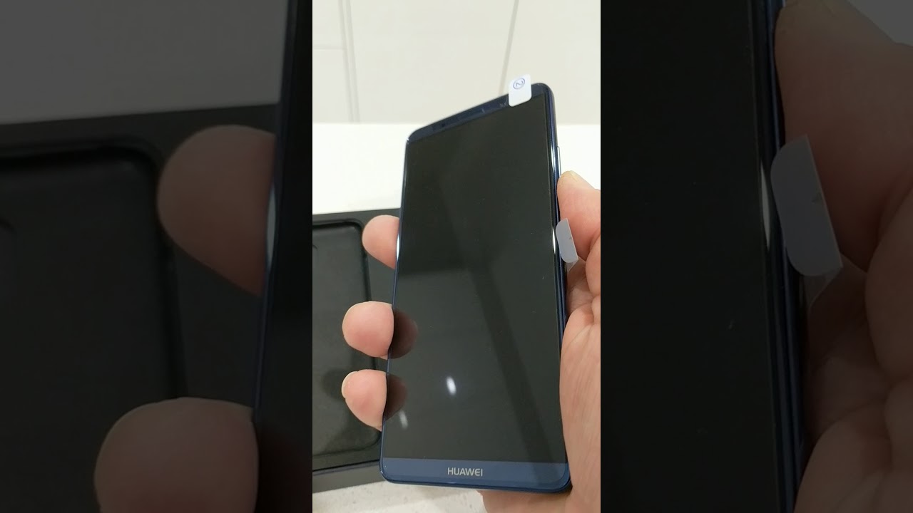 Huawei Mate 10 Pro Unboxing & First Impressions