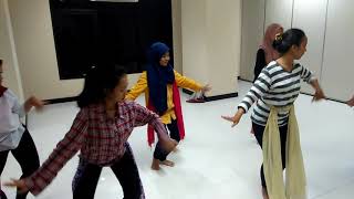 Tari Ngarojeng