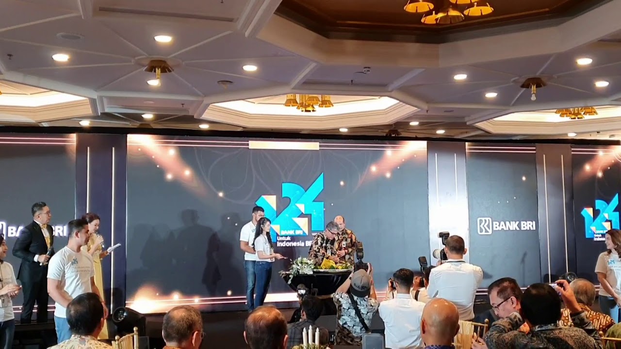 Perayaan HUT BRI KE 124 thn mc hendry setiawan