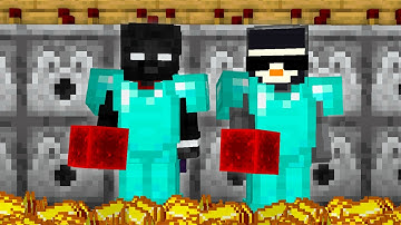 Building OP FARMS on the Lifesteal SMP...