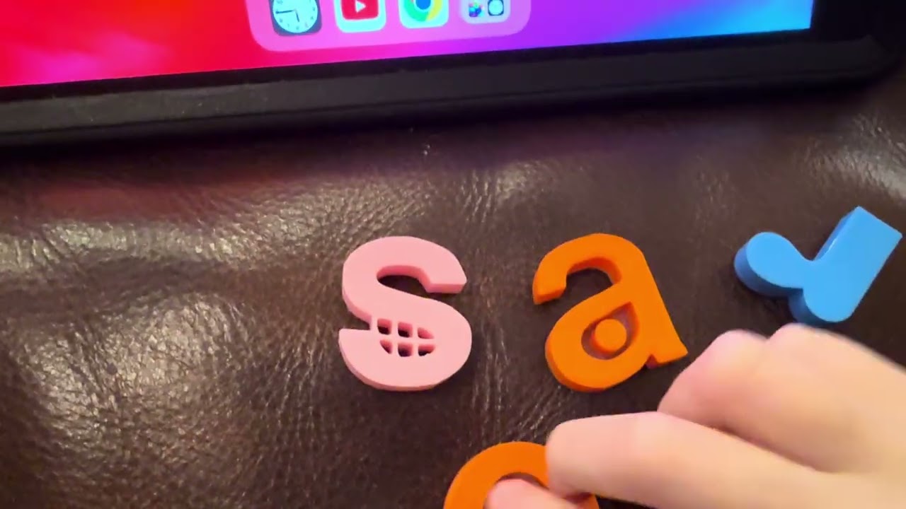 The Tvokids show e7 s2 all apps to beat the Christmas tree