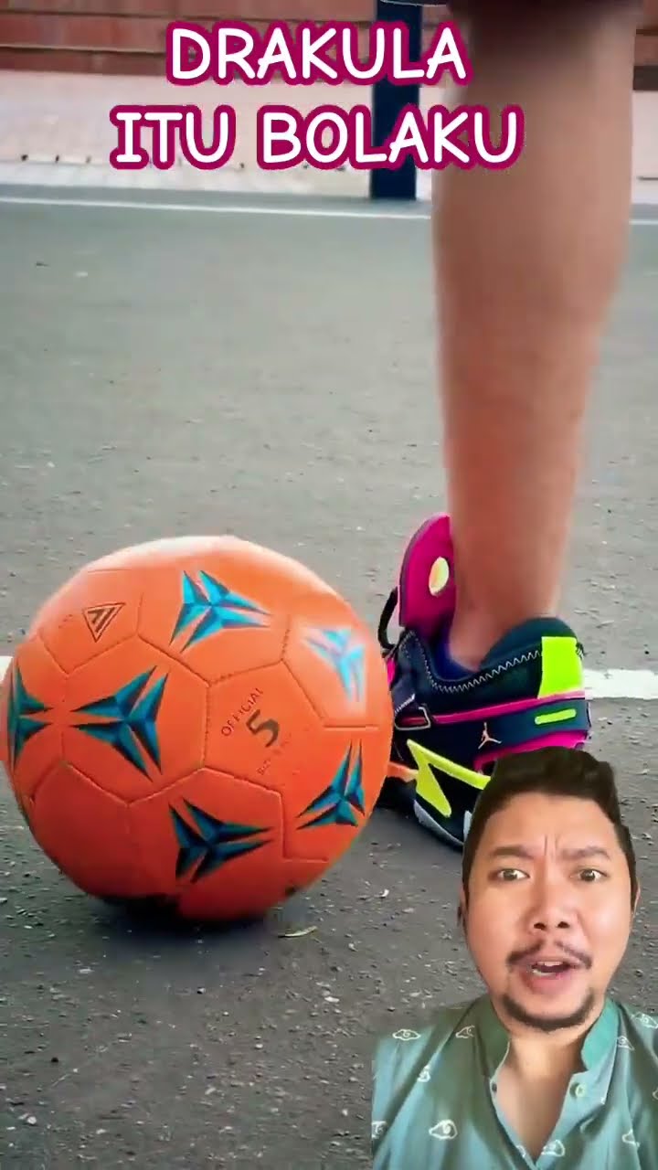 DRAKULA KEMBALIKAN BOLAKU!!!!!!!!????