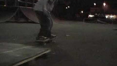 Ollie Manual KickFlip out