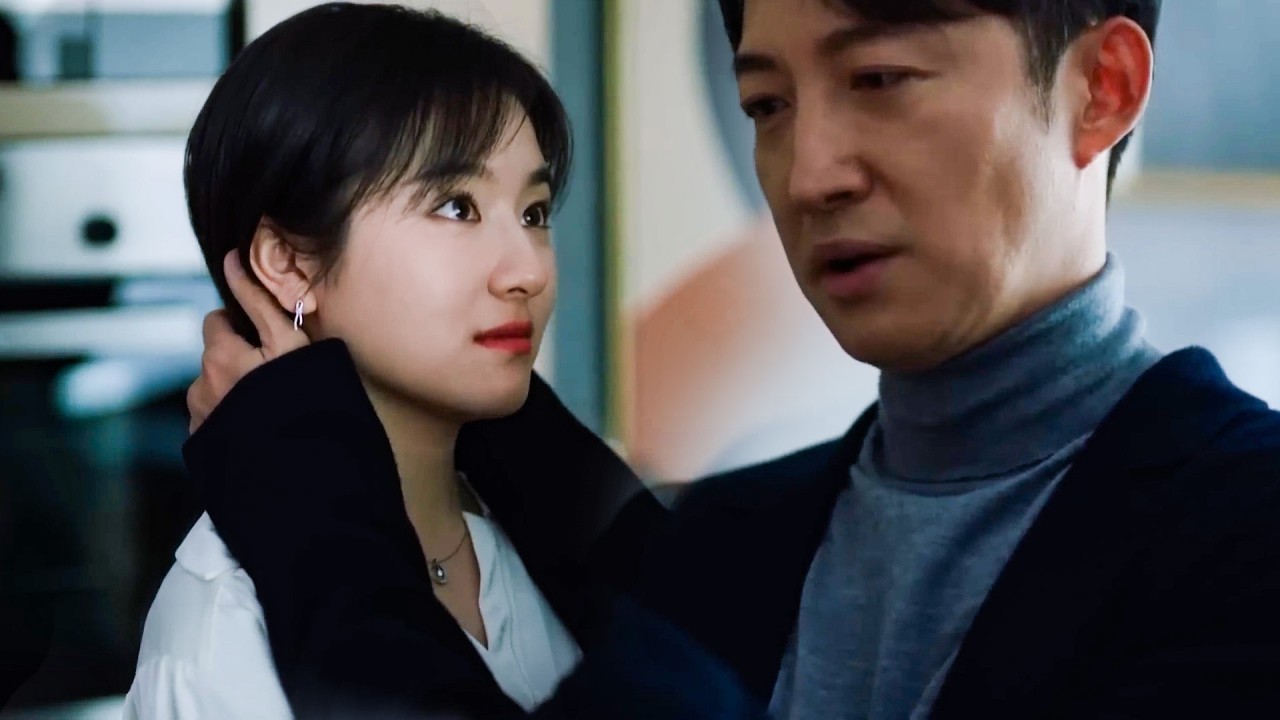 霸總高冷人設徹底崩塌，出差歸來秒變黏人精直奔女友，見面深情熱吻甜度爆表！💕#一路朝阳 #王阳 #李兰迪 #高叶 #王菊 #都市 #心動追劇社