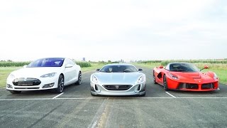 Rimac Concept One vs LaFerrari(I race one of the fastest road cars in the world versus the world's fastest electric cars on a quarter mile drag race! Ferrari LaFerrari vs Rimac Concept One (vs ..., 2016-08-16T11:00:03.000Z)