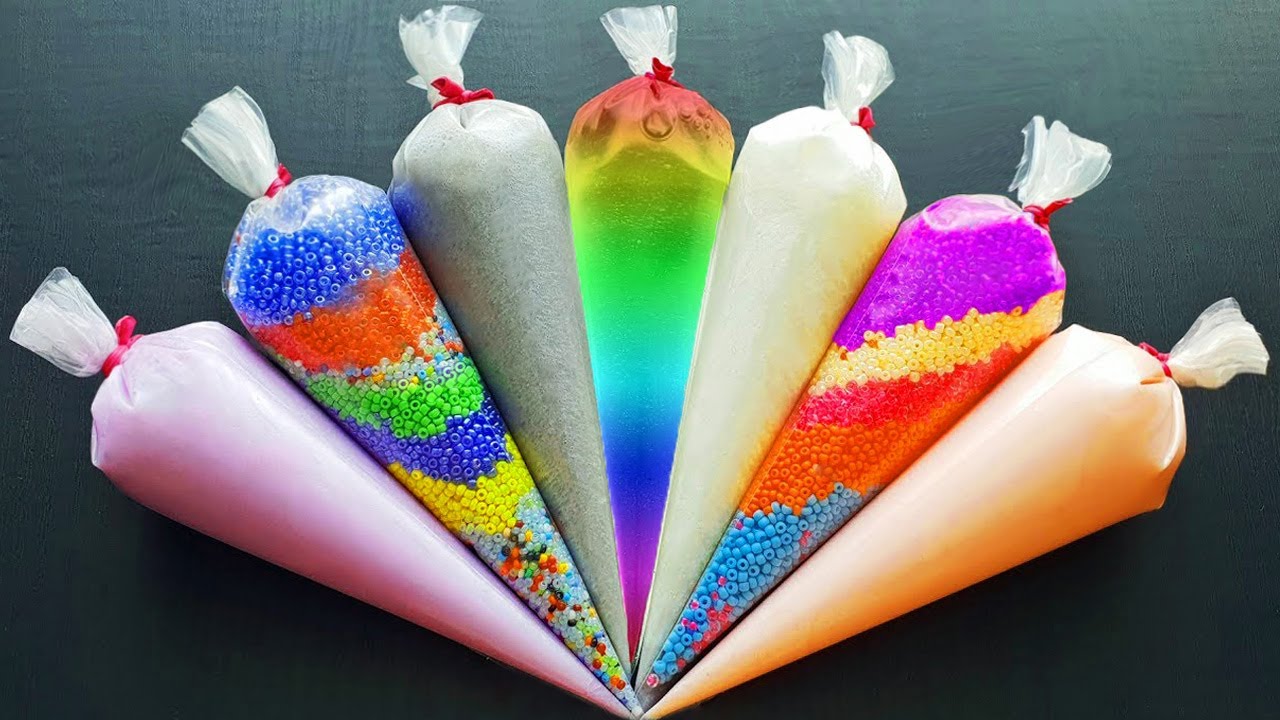 Making Relaxing Crunchy Slime with Satisfying Piping Bags