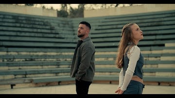 Raúl Camacho, Carmen Ferre - Mi Hogar (Videoclip Oficial)