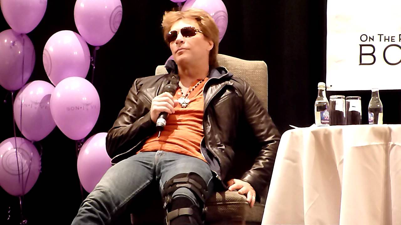 Jon Bon Jovi - Dublin FC-Trip 28.-30.06.2011- Question and Answers Part 1