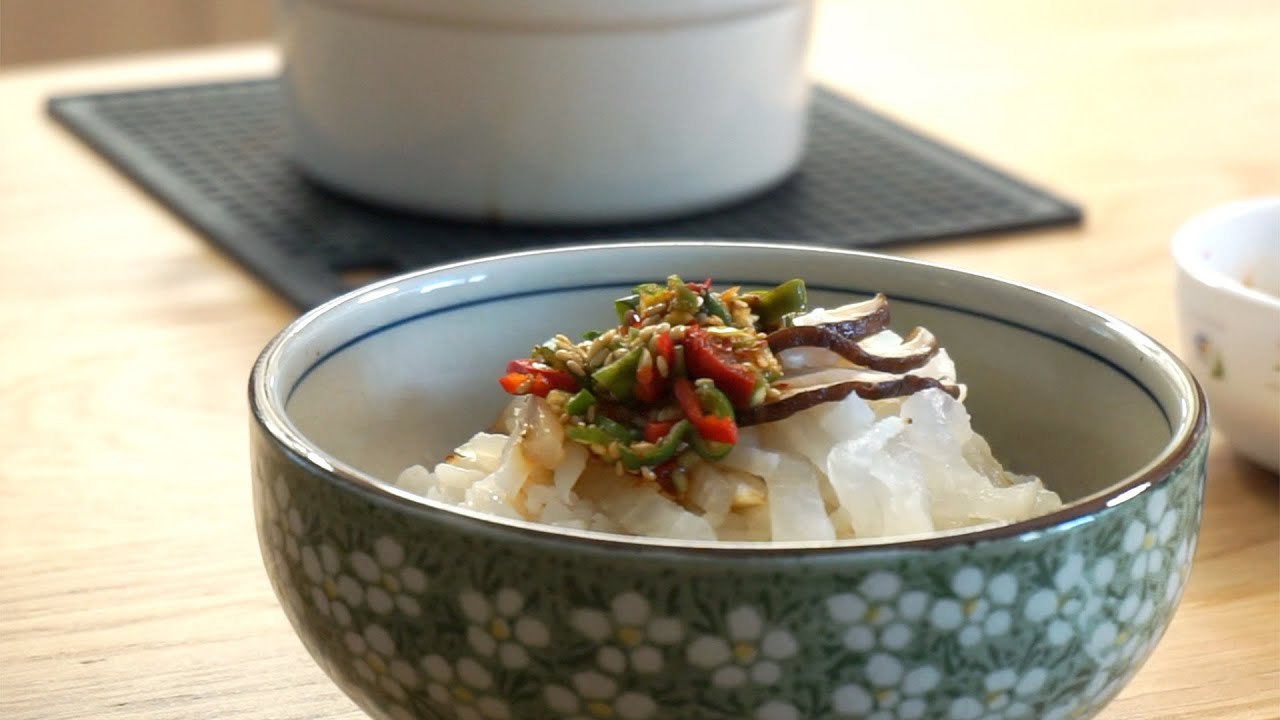 [QUICK&EASY] [혼밥1인솥밥] 부드럽고 따끈한 무밥 (솥밥) WHITE RADISH RICE (HOT POT