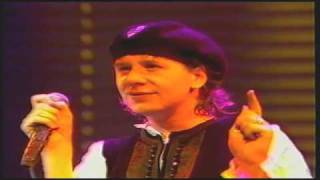 SIMPLE MINDS - Book Of Brilliant Things LIVE Ahoy 1985 chords