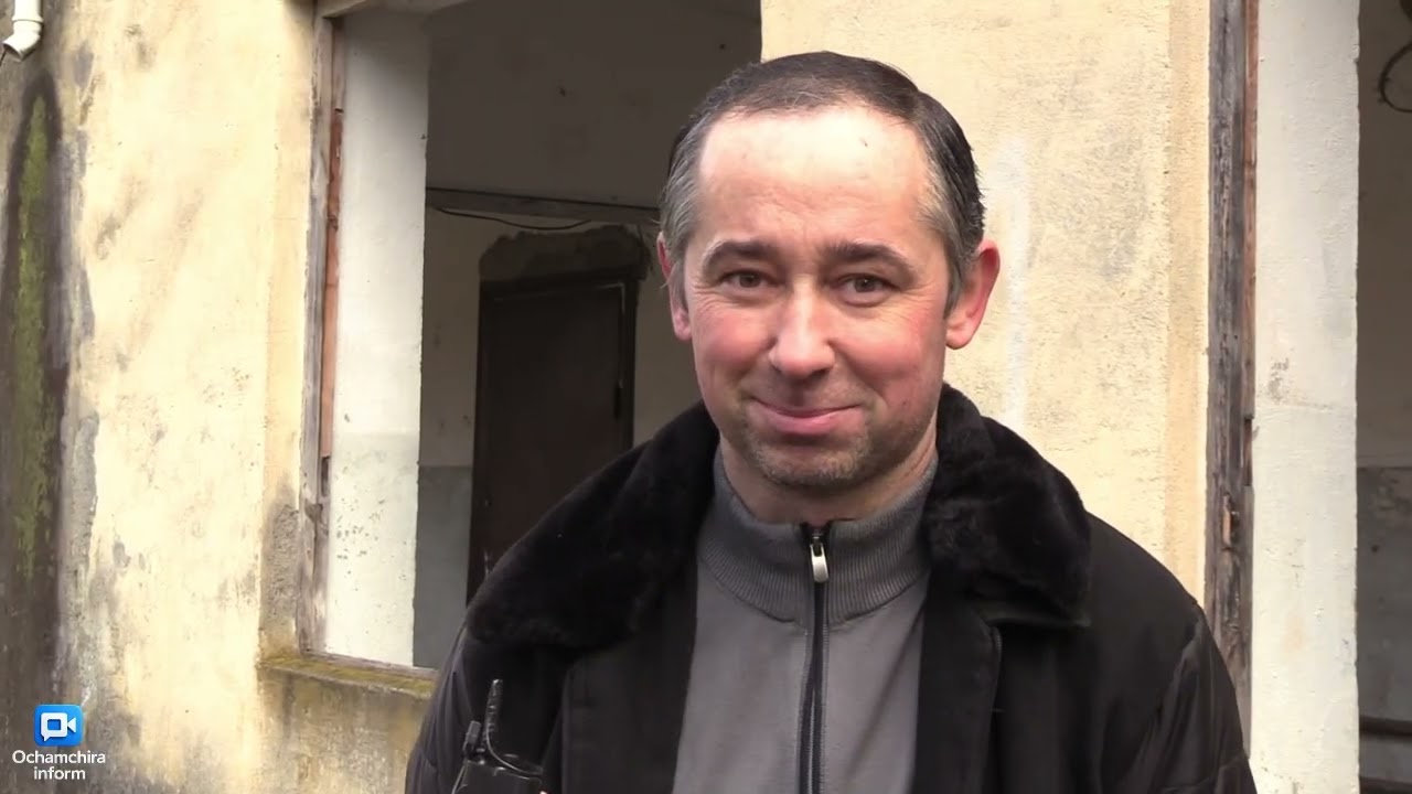 Глава администрации Очамчырского района посетил четыре школы, находящиеся в наиболее сложном