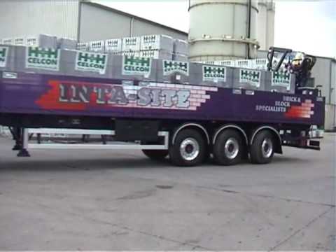 RearSteering-axle semi-trailer