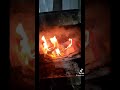 топим печь в гараже