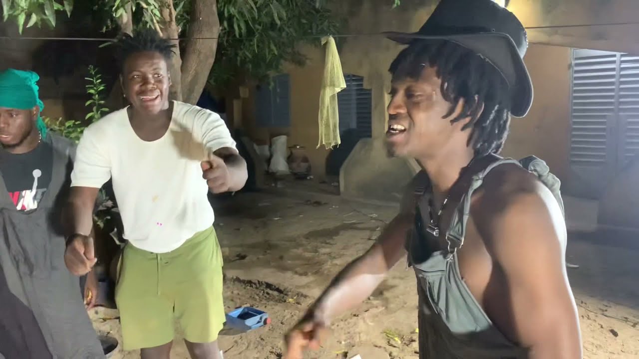 Bamody le mythomane - Pris la main dans le sac / To be taken hand in the bag