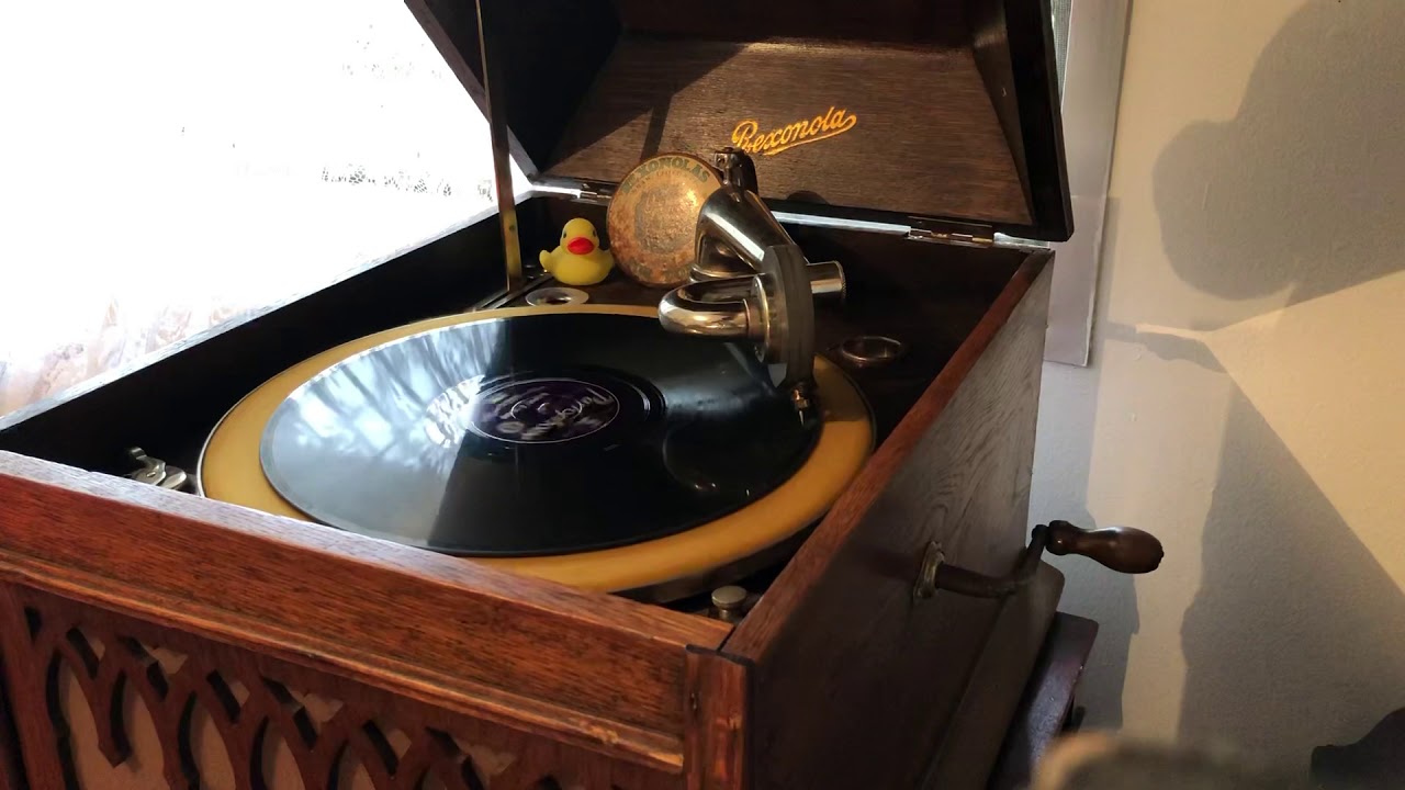 á la king Benny Goodman played on my Rexonola gramophone
