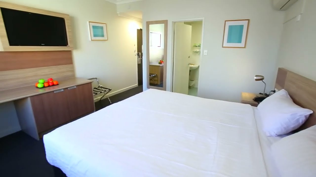 METRO HOTEL PERTH CITY