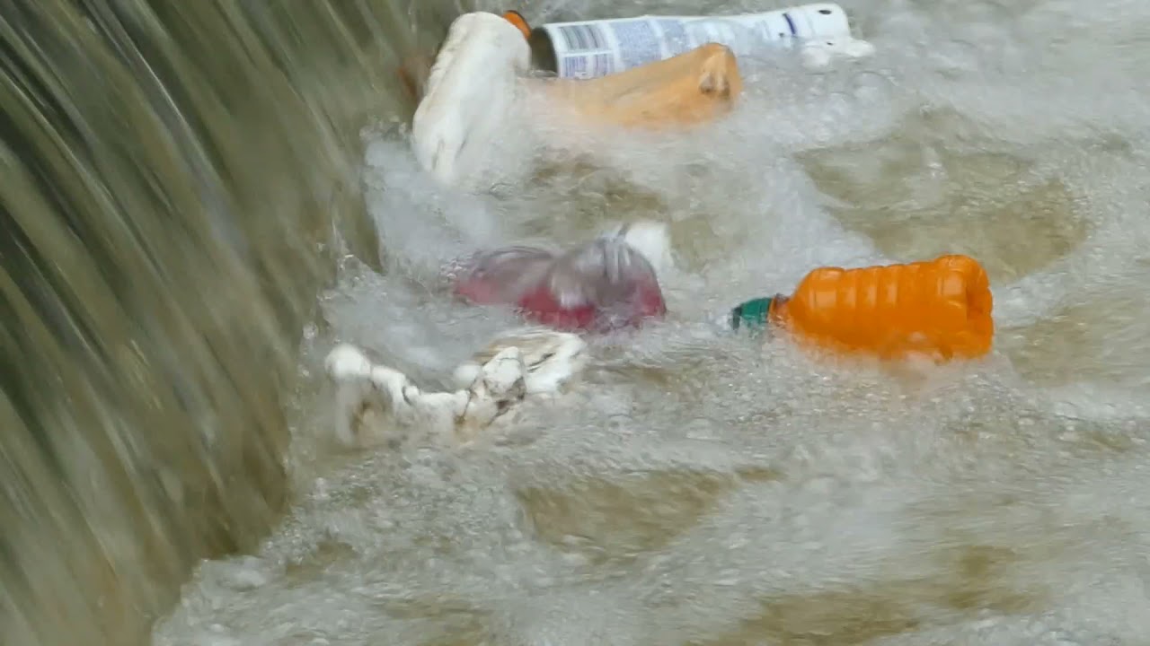 THE PLASTIC CATASTROPHE!