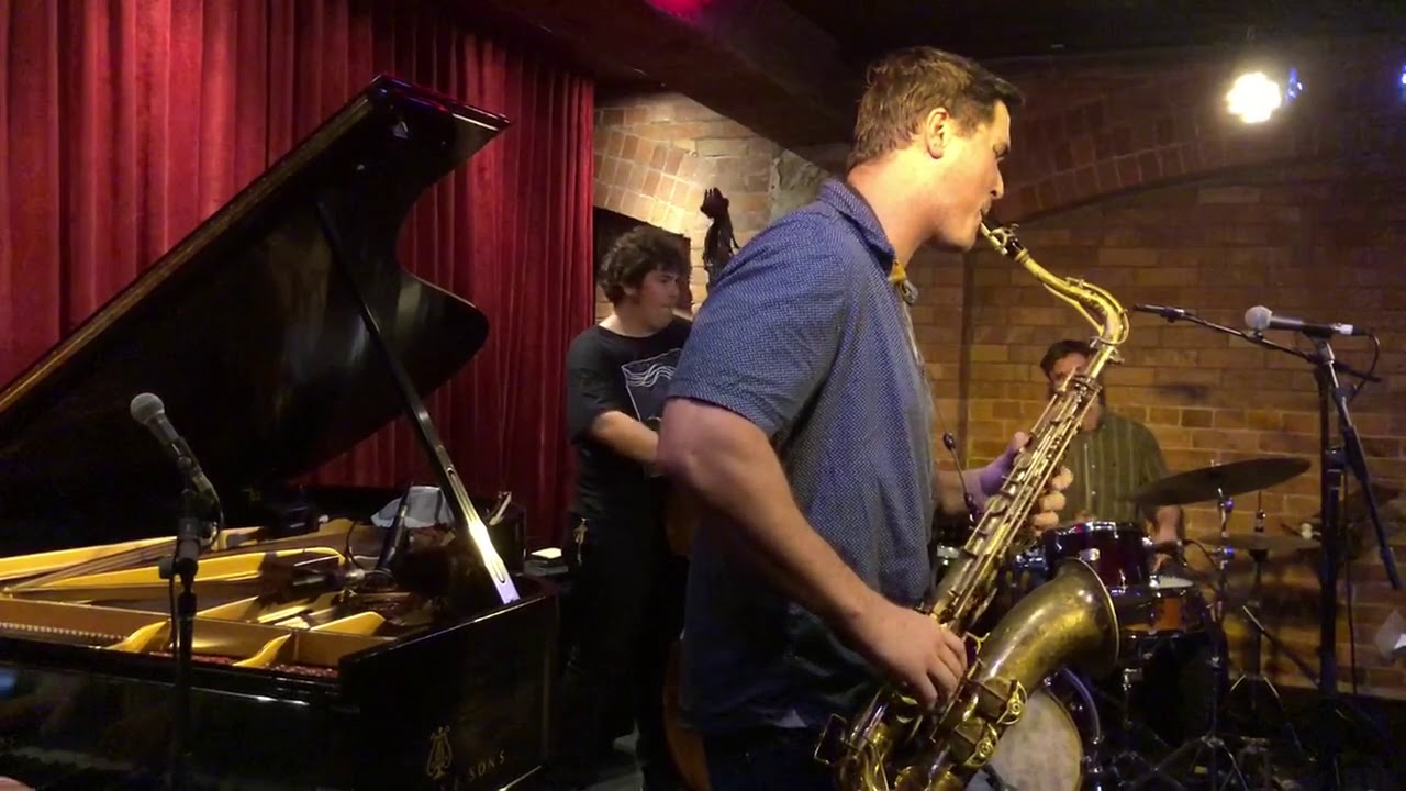Stolen Moments – Dave Cox Doo-Bop Jazz Club jam session