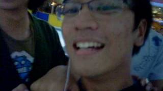 Benazio Radit Arif Mencoba Bermain Ice Skating Bersama