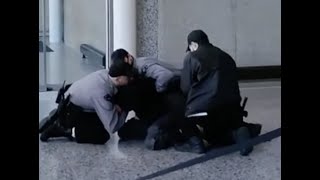 1ST Amendment Auditor Gets Owned By Security Guards While His Tough Guy Friends Do Nothing.
Join this channel to get access to perks:
https://www.youtube.com/channel/UCUTYHCjifRNePPs3ylor4Eg/join
Support this channel - BUY THE MERCH!
https://shop.spreadshirt.com/schrodingers-cat/all
SUBSCRIBE to SCHRODINGERS NATION - https://www.youtube.com/channel/UCcUajB9rU0-HbVXSHwvhrnQ
TIP ME at paypal.me/schrodingerscat1
Come find me on Twitter!! https://twitter.com/Schrodi14237806
Email for CONTESTS: sc.contest42@gmail.com
Send stuff and things to:
Schrodingers Cat
PO Box 3328
Portsmouth, VA 23701 1ST Amendment Auditor Gets Owned By Security Guards While His Tough Guy Friends Do Nothing.