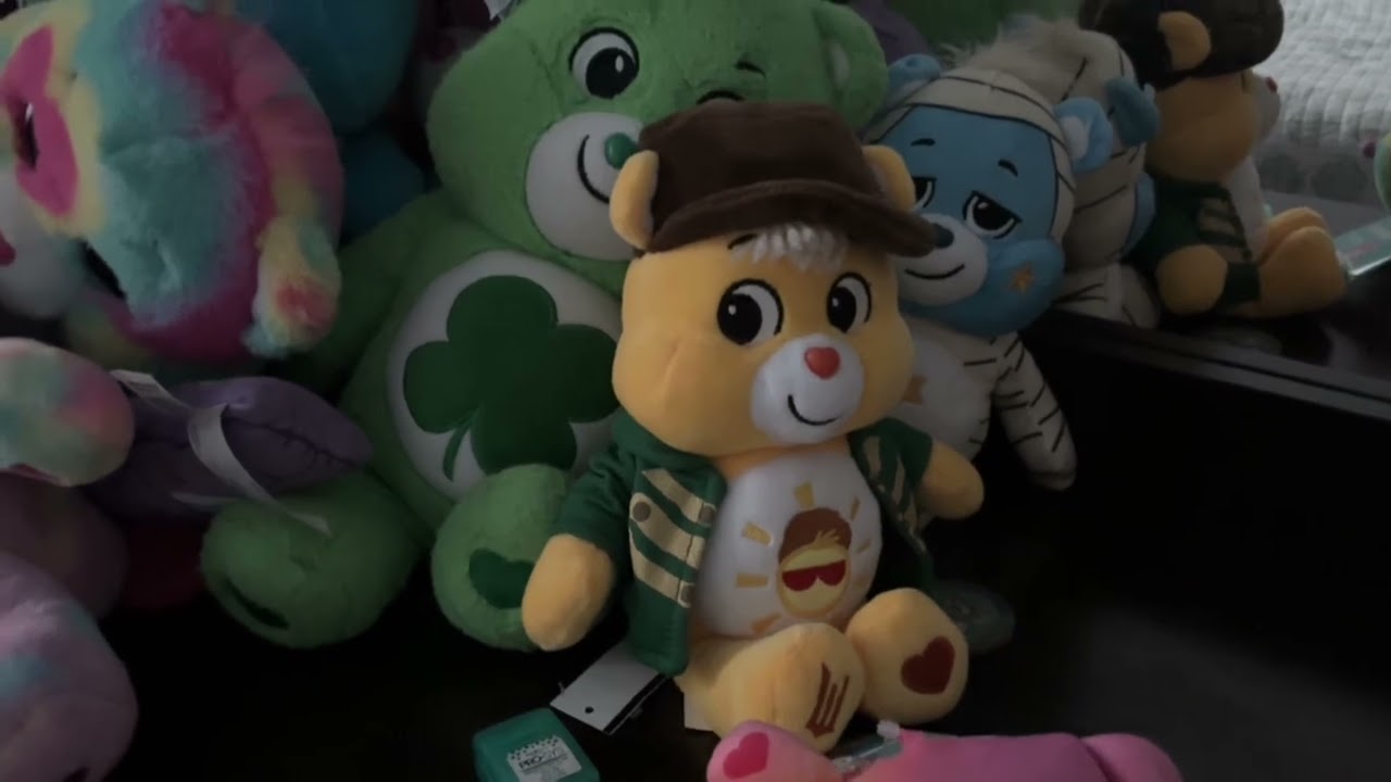 Funshine bear scarecrow plush toy stops by!!!