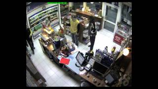 Litoměřice Policie Pátrá Po Pachatelích Loupeže Na Benzínce