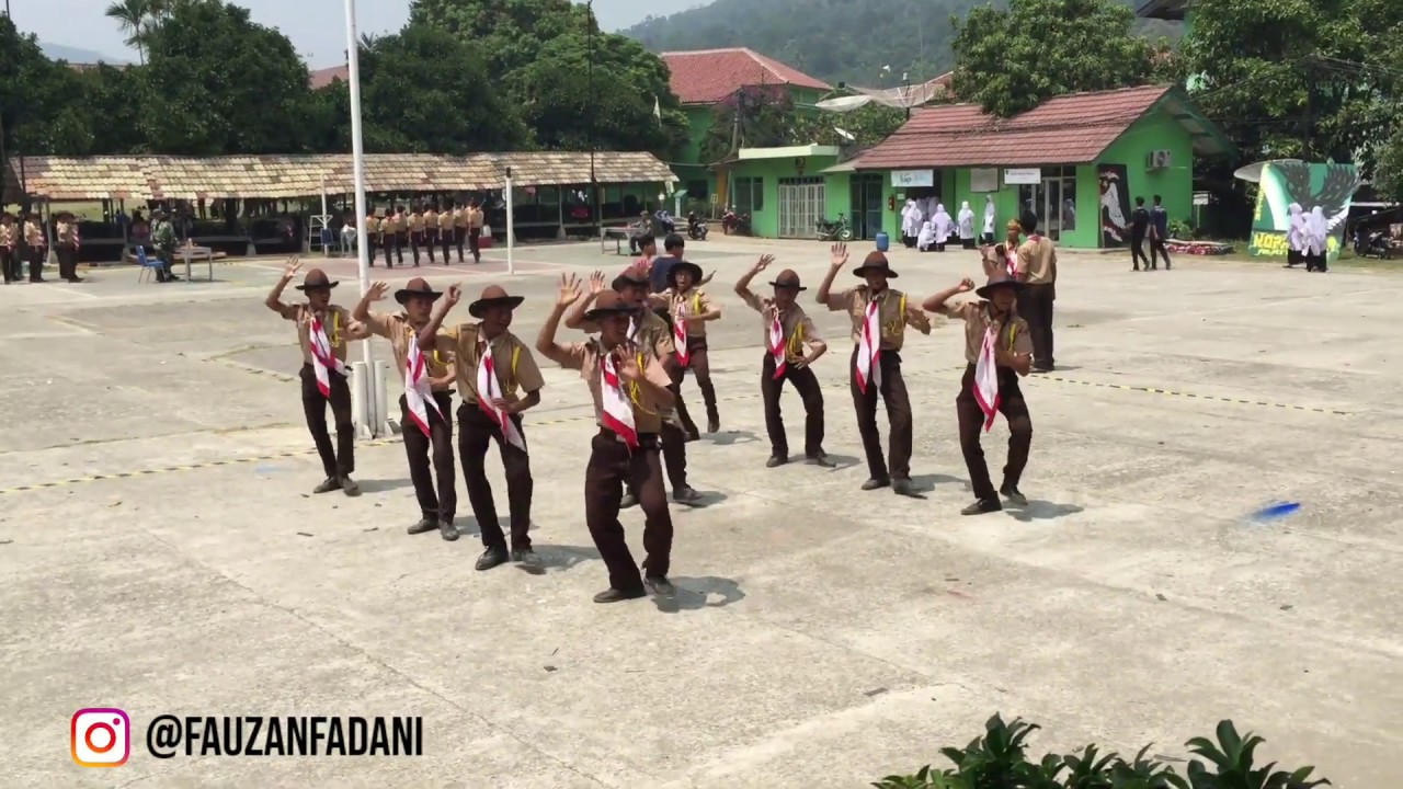 KECE!!! YEL YEL PASUKAN DARUNNAJAH 8 CIDOKOM || PELANGI XII