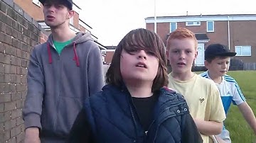 xAMK_Apple Bouncing Apples #4 Edited By Moose