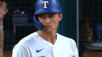 Corey Seager gets intentionally walked with the bases loaded - 4/15/2022