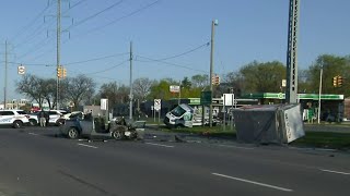 2 injured after U-Haul, car collide on Detroit’s west side