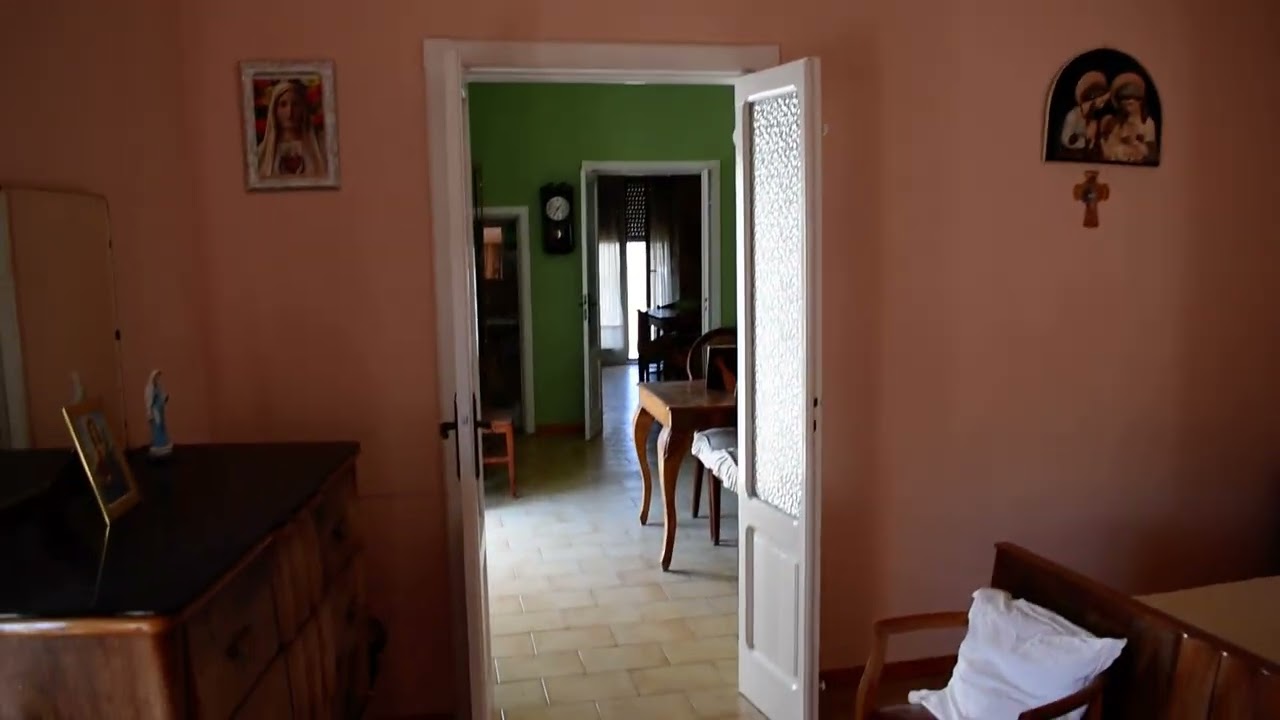 Vendesi casa + box auto Carpino via Mazzini