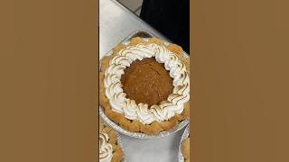 Download lagu Delicious Handmade Sweet Potato Pie! ππ₯§π₯βΌοΈ #pie #delicious #dessert #longbeach #shorts #foodie