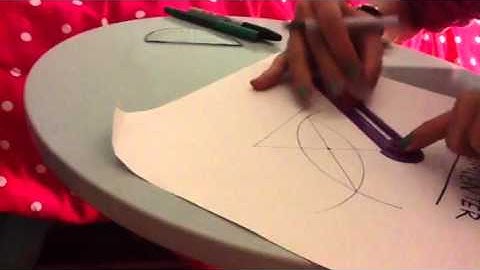 Constructing circumcenter of a triangle