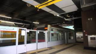 M-Train A111 - A166 葵興入站 29/6/2013