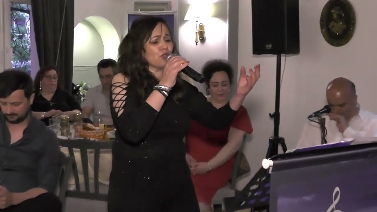 UH Sabahtan kalktımda yıkadım yüzümü & Ayrıldım gülermiyim Solist : Selma ŞAHİN .