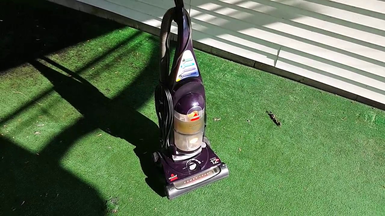 Vacuuming My Back Porch With the Bissell CleanView PowerTrak YouTube
