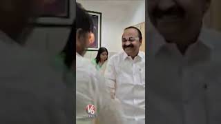 కేరళం సీఎం సతీశన్ ప్రమాణస్వీకారంలో మల్లికార్జున్ ఖర్గే | V6 News