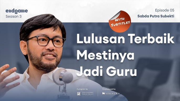 U avtobusda eshagimni paypaslaydi.