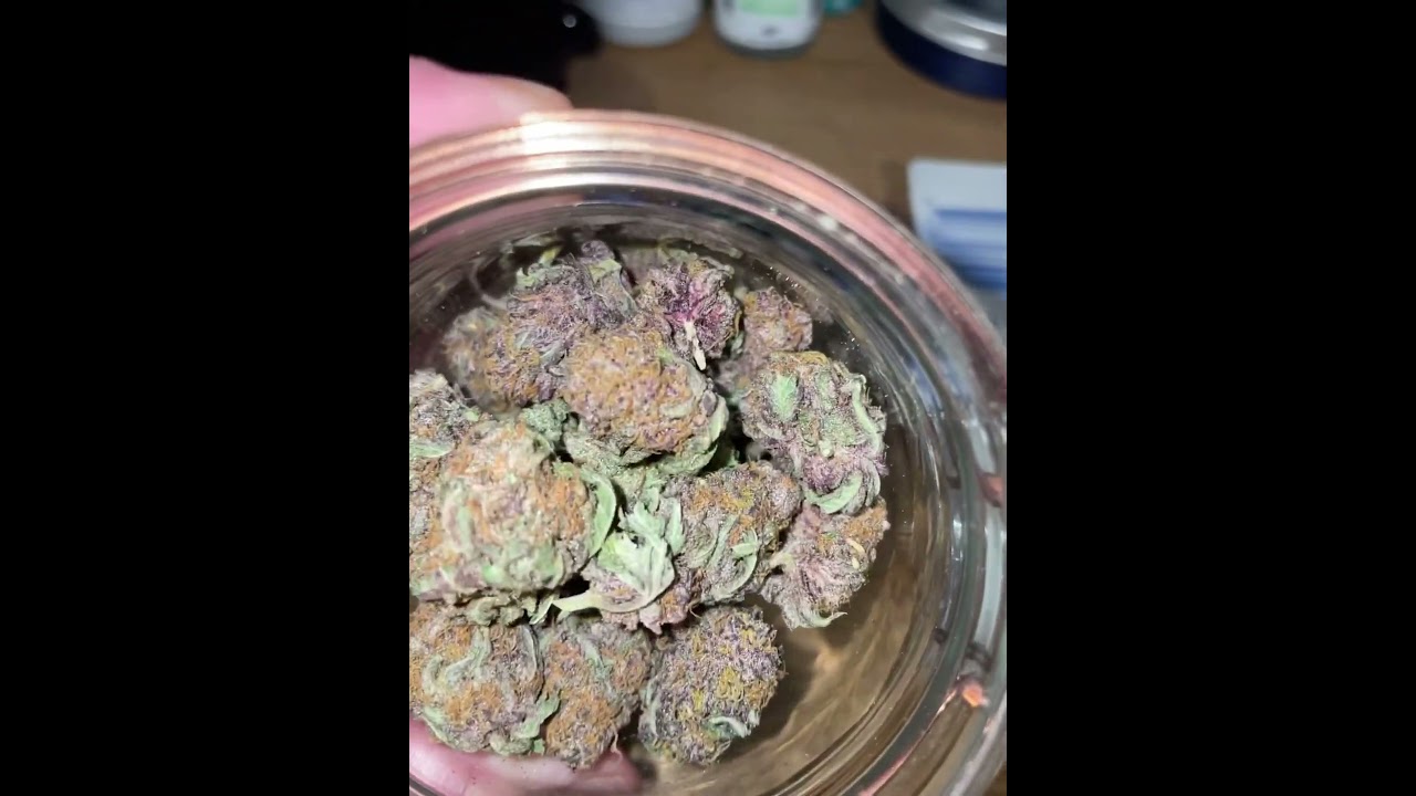 black cherry pie 🔥💨 