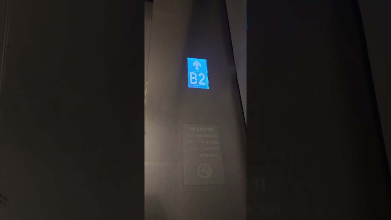 2 Hitachi At VivoCity (Lift Lobby H & Freight Lift)