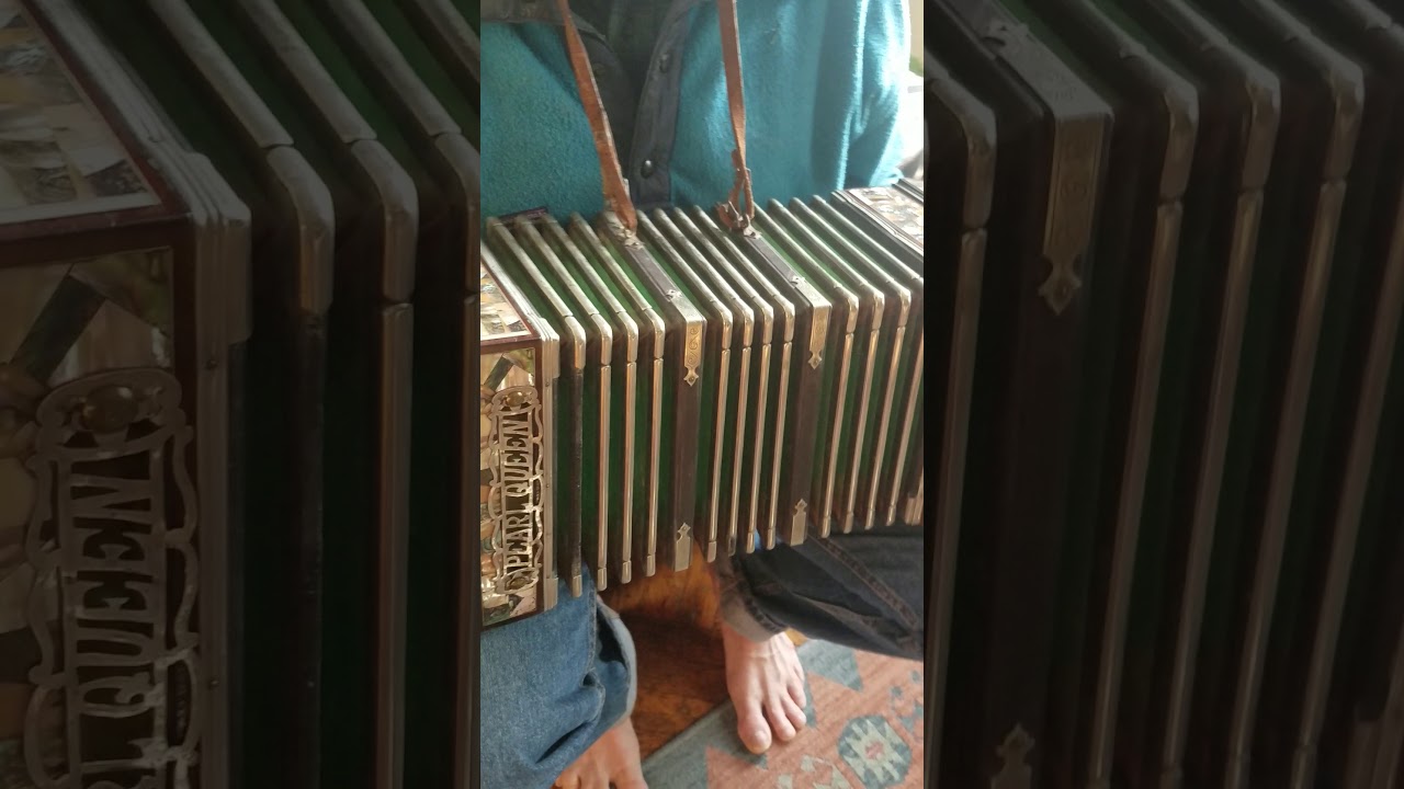Pearl Queen Bandoneon Concertina